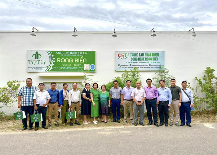 Chụp ảnh lưu niệm